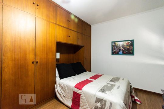Quarto 2 de casa à venda com 7 quartos, 300m² em Pinheiros, São Paulo