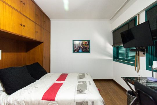 Quarto de casa à venda com 7 quartos, 300m² em Pinheiros, São Paulo