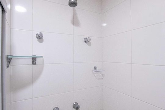 Banheiro Social de apartamento à venda com 3 quartos, 75m² em Vila Ema, São Paulo