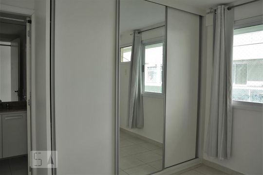 Suíte de apartamento para alugar com 2 quartos, 65m² em Freguesia (jacarepaguá), Rio de Janeiro
