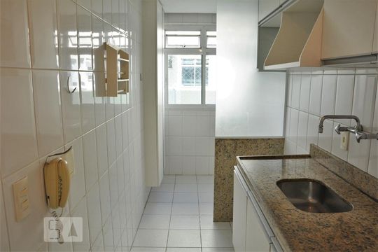 Cozinha de apartamento para alugar com 2 quartos, 65m² em Freguesia (jacarepaguá), Rio de Janeiro