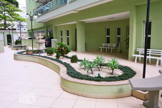 Entrada  de apartamento para alugar com 2 quartos, 65m² em Freguesia (jacarepaguá), Rio de Janeiro
