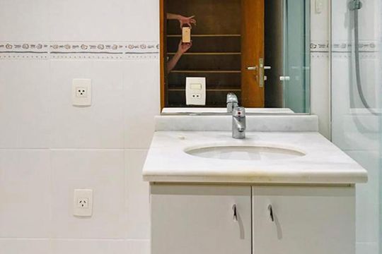 Banheiro de apartamento à venda com 1 quarto, 48m² em Bela Vista, São Paulo