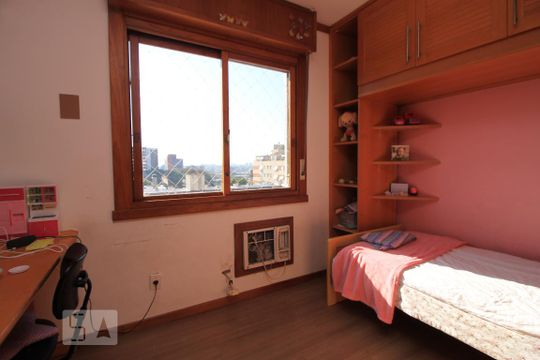 Dormitorio 1 de apartamento à venda com 3 quartos, 98m² em São João, Porto Alegre