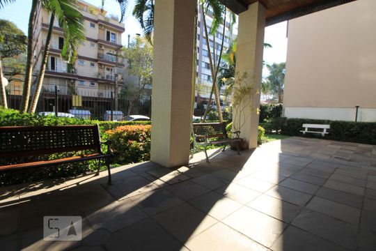 Hall de Eentrada de apartamento à venda com 3 quartos, 98m² em São João, Porto Alegre