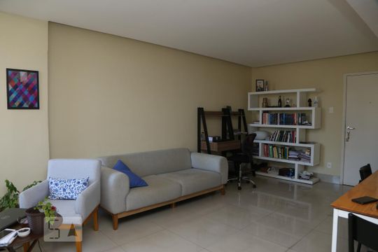 Sala de apartamento para alugar com 1 quarto, 65m² em Tijuca, Rio de Janeiro