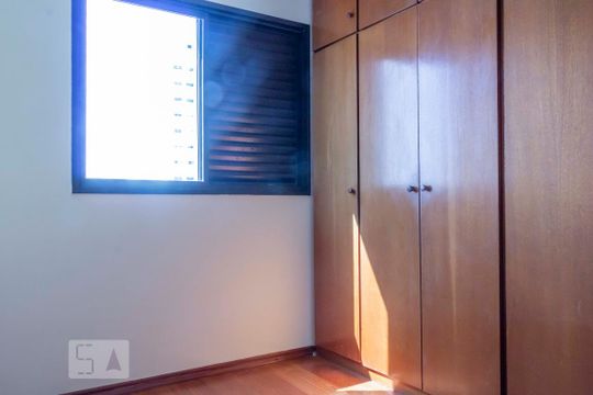 Quarto 1 de apartamento para alugar com 2 quartos, 62m² em Lapa, São Paulo