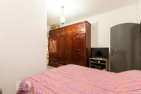 Suíte  de casa à venda com 3 quartos, 300m² em Cidade Antônio Estevão de Carvalho, São Paulo
