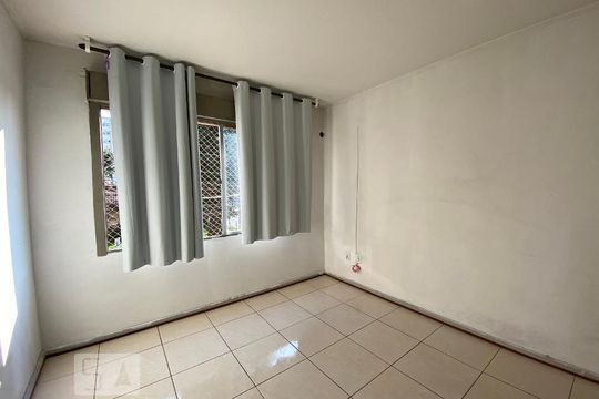 Sala quarto de apartamento à venda com 1 quarto, 32m² em Centro, São Leopoldo