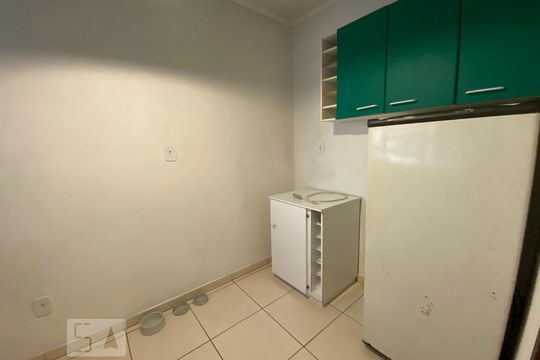 Cozinha de apartamento à venda com 1 quarto, 32m² em Centro, São Leopoldo