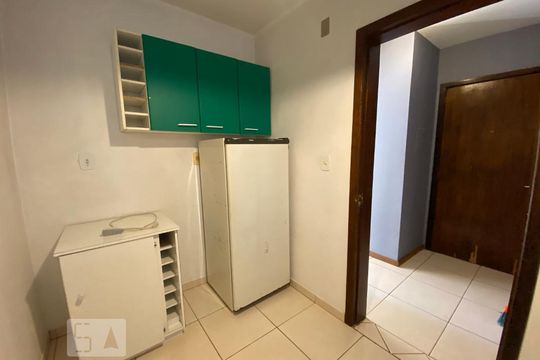 Cozinha de apartamento à venda com 1 quarto, 32m² em Centro, São Leopoldo