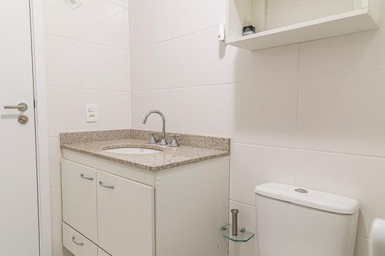 Banheiro Social de apartamento para alugar com 3 quartos, 89m² em Jacarepaguá, Rio de Janeiro