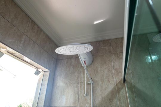 Banheiro de casa para alugar com 6 quartos, 500m² em Ipiranga, São José