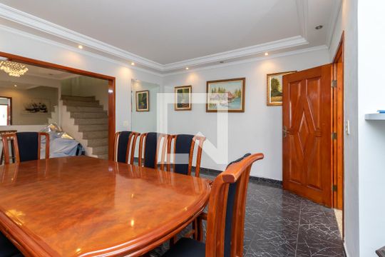Sala de casa à venda com 3 quartos, 400m² em Chora Menino, São Paulo
