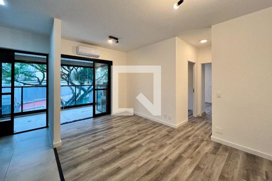 Sala de apartamento para alugar com 2 quartos, 62m² em Vila Olímpia, São Paulo