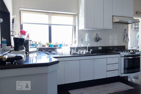 Cozinha de apartamento à venda com 4 quartos, 272m² em Vila Mariana, São Paulo