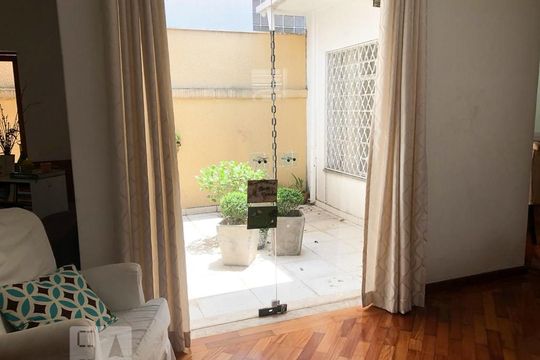 Sala de casa à venda com 5 quartos, 250m² em Brooklin Paulista, São Paulo