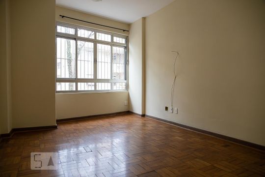 Sala de apartamento à venda com 2 quartos, 75m² em Vila Buarque, São Paulo