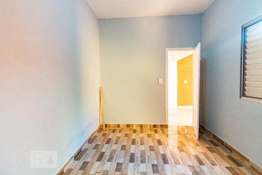 Edicula de casa à venda com 2 quartos, 160m² em Vila Polopoli, São Paulo