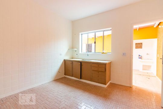 Cozinha de casa à venda com 2 quartos, 160m² em Vila Polopoli, São Paulo