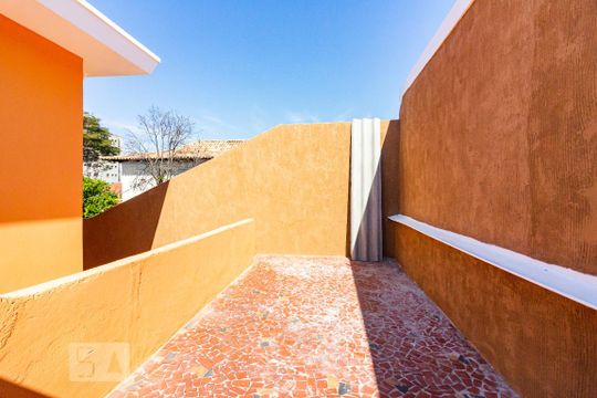 Quintal de casa à venda com 2 quartos, 160m² em Vila Polopoli, São Paulo