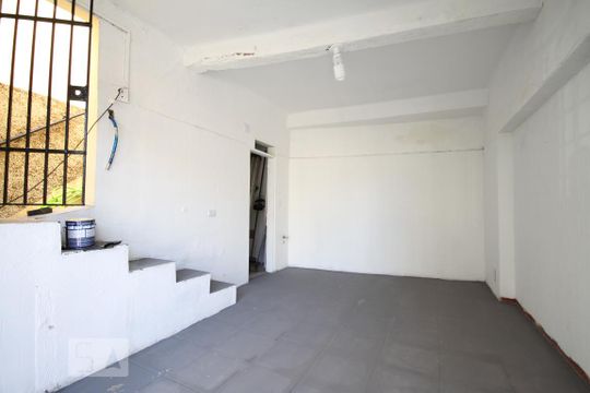 Garagem de casa à venda com 2 quartos, 110m² em Vila Mariana, São Paulo