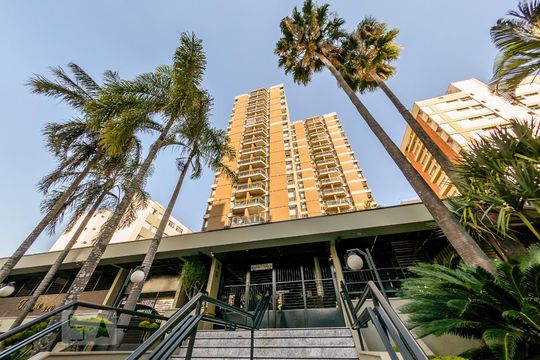 Fachada do Prédio de apartamento para alugar com 1 quarto, 58m² em Centro, Campinas