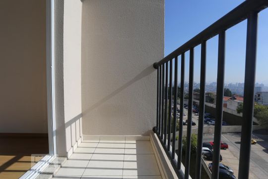 Sacada de apartamento para alugar com 2 quartos, 51m² em Umuarama, Osasco