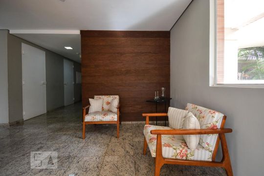 Hall de apartamento para alugar com 1 quarto, 45m² em Pinheiros, São Paulo