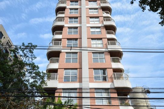 Fachada de apartamento para alugar com 1 quarto, 45m² em Pinheiros, São Paulo