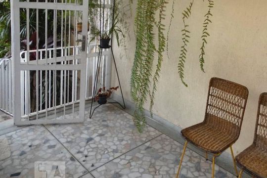 Entrada de casa à venda com 3 quartos, 180m² em Saúde, São Paulo