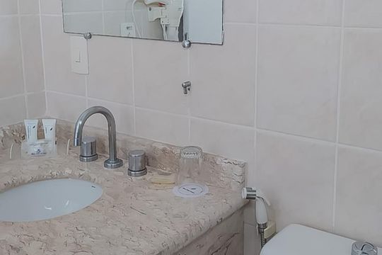 Banheiro de kitnet/studio à venda com 1 quarto, 44m² em Centro, Santo André