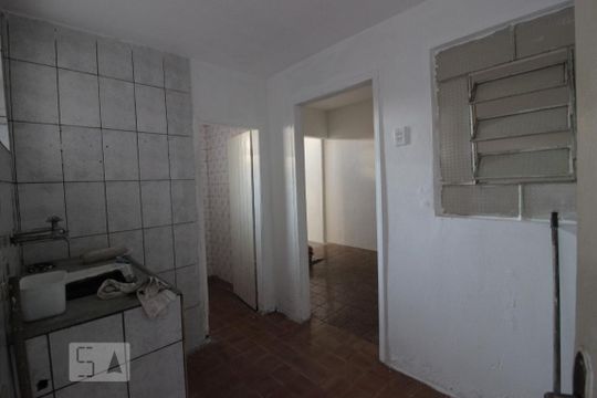 Cozinha de casa para alugar com 1 quarto, 50m² em Vila Pereira Barreto, São Paulo