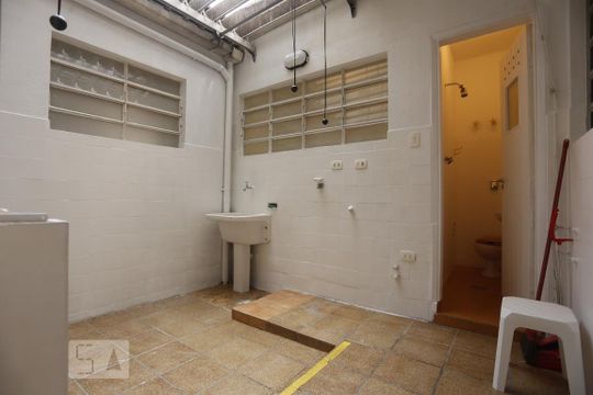 Area de Serviços de apartamento à venda com 3 quartos, 230m² em Higienópolis, São Paulo