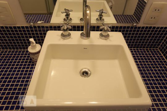 Banheiro Social de apartamento à venda com 3 quartos, 230m² em Higienópolis, São Paulo