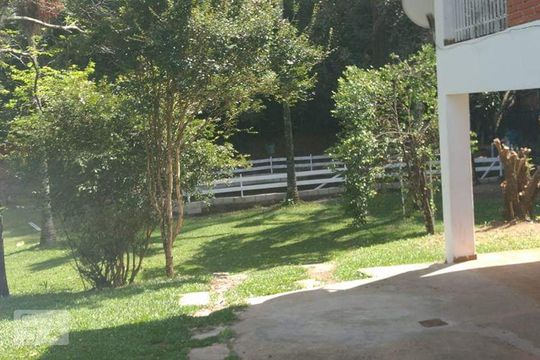 Casa à venda com 3 quartos, 400m² em Jardim Marajoara, Jundiaí