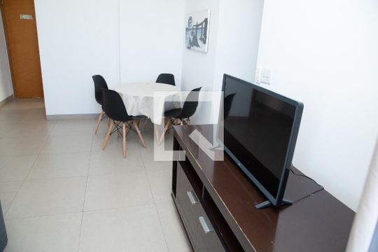 Sala de apartamento para alugar com 3 quartos, 85m² em Setor dos Funcionários, Goiânia