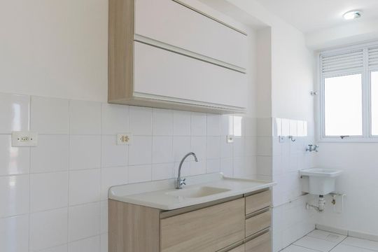 Cozinha de apartamento para alugar com 1 quarto, 36m² em Cambuci, São Paulo