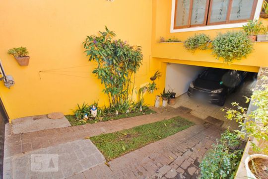 Garagem de casa à venda com 3 quartos, 315m² em Jardim Londrina, São Paulo