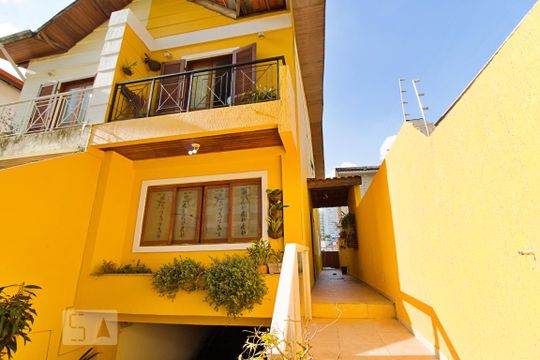 Fachada de casa à venda com 3 quartos, 315m² em Jardim Londrina, São Paulo