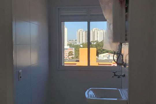 Área de Serviço de apartamento para alugar com 2 quartos, 56m² em Vila Yara, Osasco