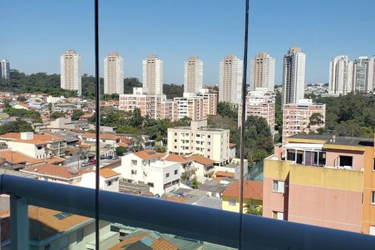 Sacada de apartamento para alugar com 2 quartos, 56m² em Vila Yara, Osasco