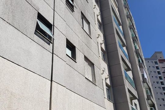 Fachada de apartamento para alugar com 2 quartos, 56m² em Vila Yara, Osasco