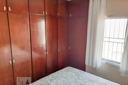 Suíte de apartamento para alugar com 3 quartos, 100m² em Chácara Cruzeiro do Sul, São Paulo