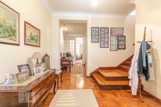 Antessala de casa à venda com 3 quartos, 210m² em Água Branca, São Paulo