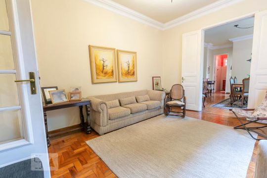 Sala de Estar de casa à venda com 3 quartos, 210m² em Água Branca, São Paulo