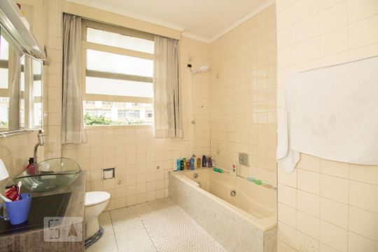 Banheiro de apartamento à venda com 4 quartos, 145m² em Bela Vista, São Paulo