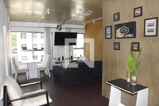 Apartamento para alugar com 2 quartos, 70m² em Usina Piratininga, São Paulo