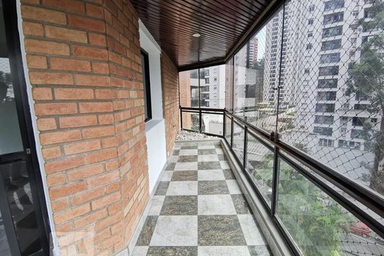Varanda de apartamento à venda com 4 quartos, 200m² em Jardim Parque Morumbi, São Paulo