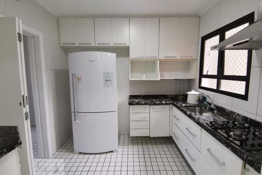 Cozinha de apartamento à venda com 4 quartos, 200m² em Jardim Parque Morumbi, São Paulo